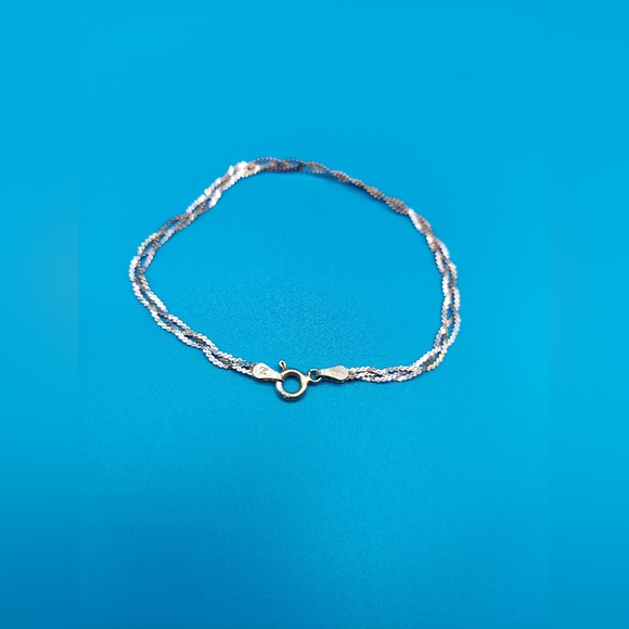 Beautiful Sterling Silver 925 woven tri-color bracelet. - Picture 3 of 10